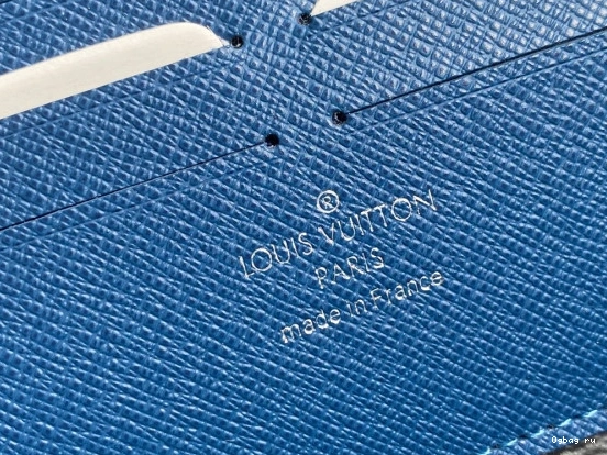 ZIPPY DRAGONNE LOUIS VUITTON 0812